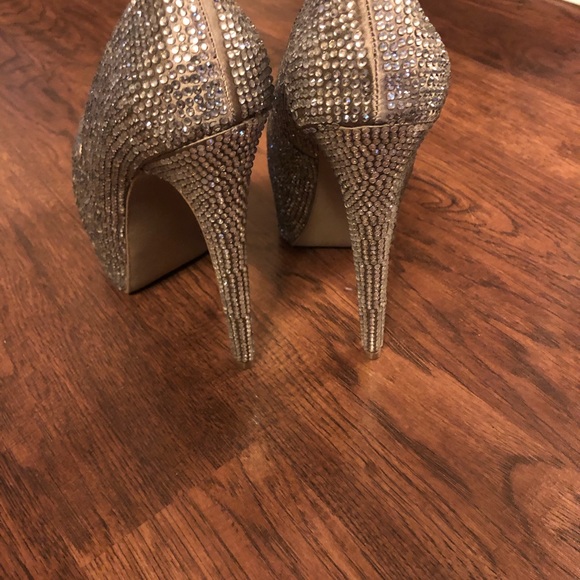 Crystal studded Steve Madden stilettos - Picture 3 of 3